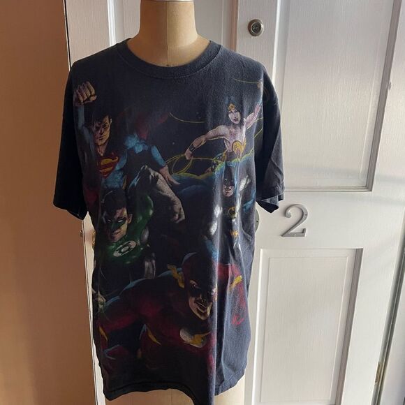 DC | dark gray superhero t shirt L - Picture 1 of 7
